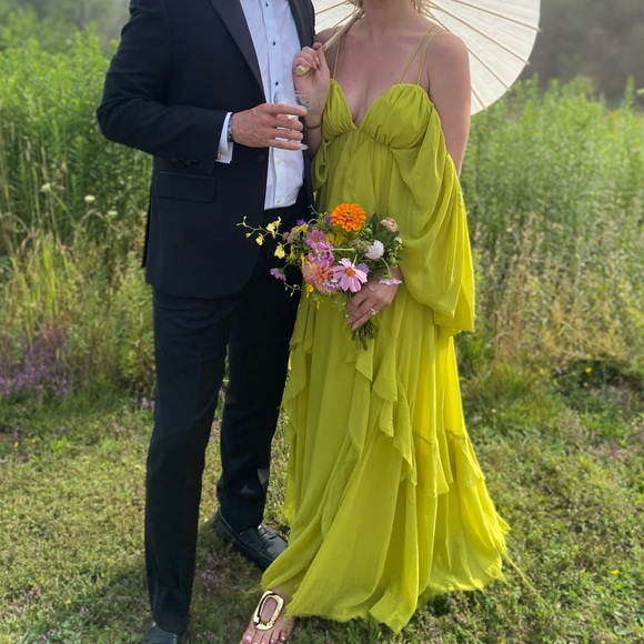 ARRANGE cold shoulder ruffle dress in lime green - Picture 9 of 9